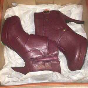 UnListed A Kenneth Cole Production